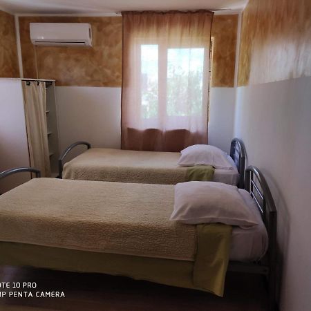 Alfredo Hostel ไกรโอวา ภายนอก รูปภาพ